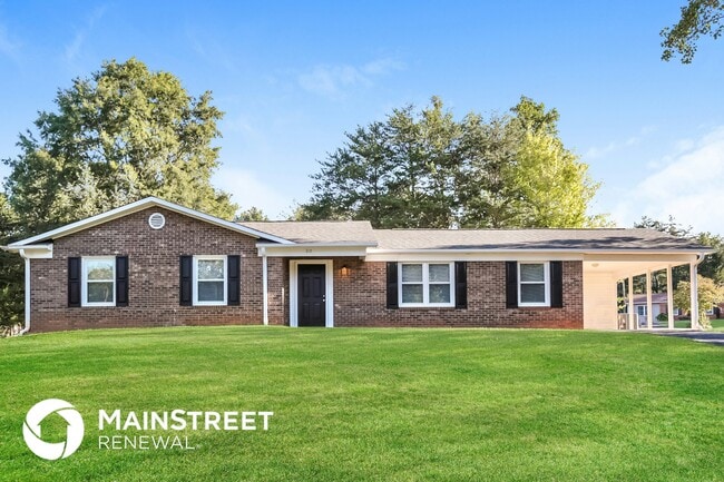 Building Photo - 310 Rolling Hills Ln