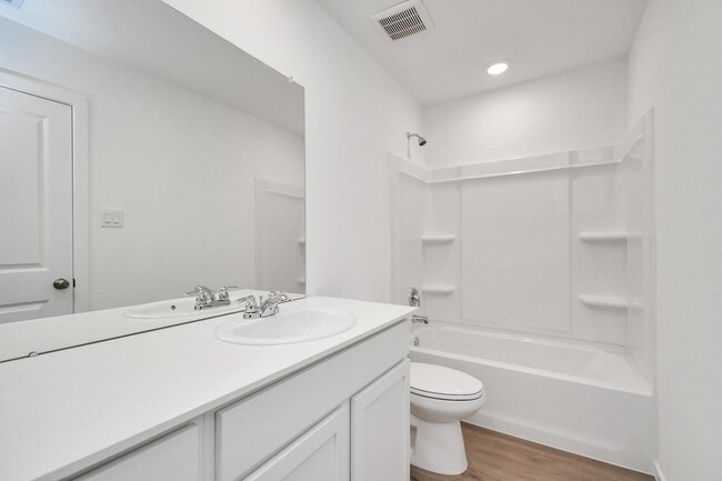 Building Photo - 18710 Gissi Dr