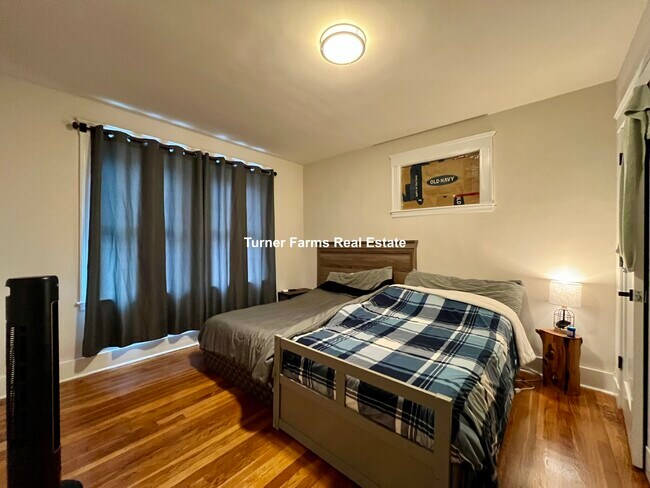 Foto del edificio - 72 Belden St