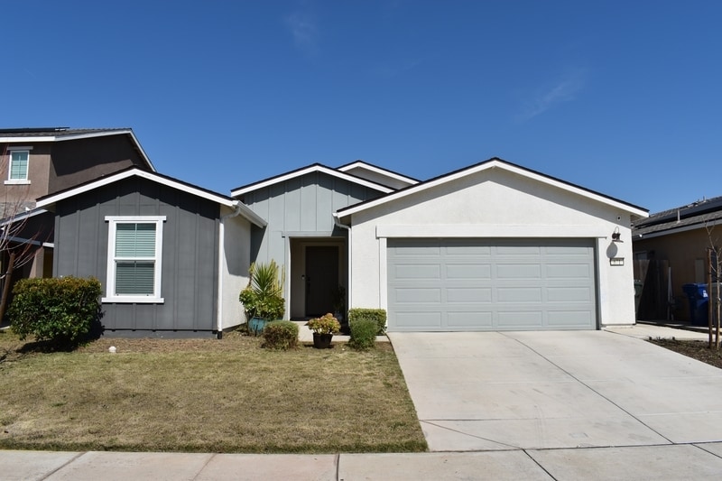 Photo - 671 Keenan Court