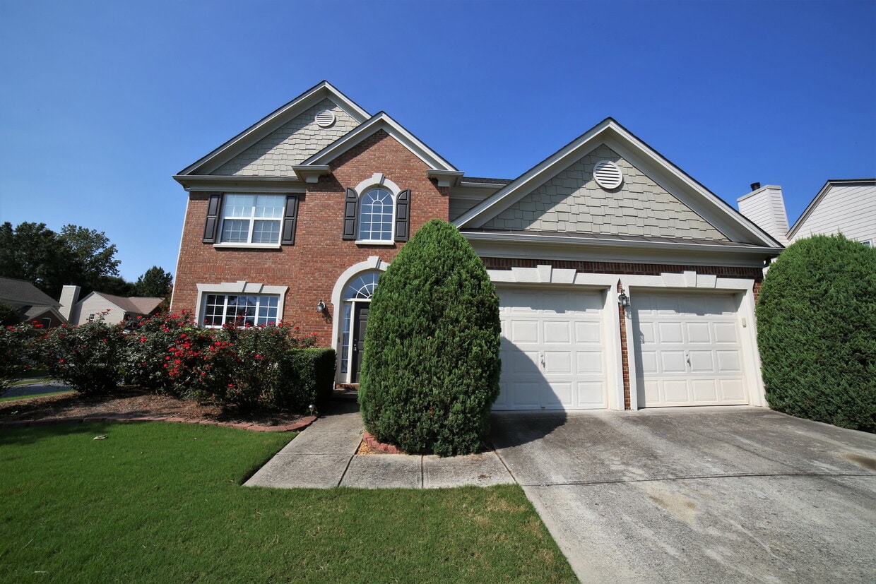 8305 Grenadier Trl, Suwanee, GA 30024 House Rental in Suwanee, GA