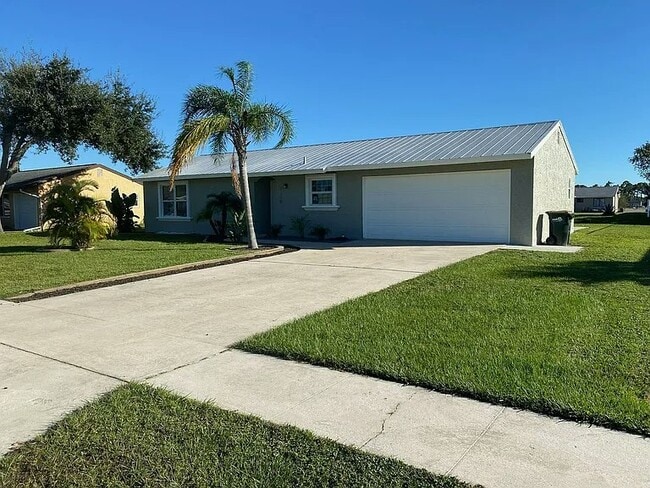 Foto del edificio - 6509 Elmwood Rd
