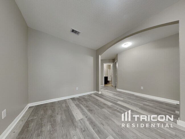 Foto del edificio - 32608 Decker Creek Dr