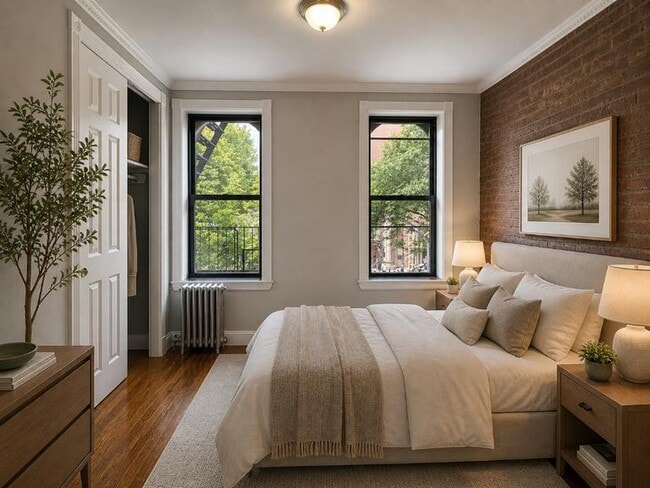 Building Photo - 250 Mott St