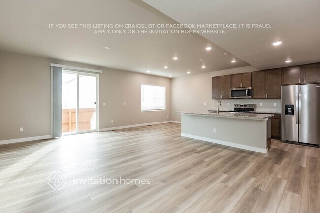 Foto del edificio - 13593 Arriba Dr