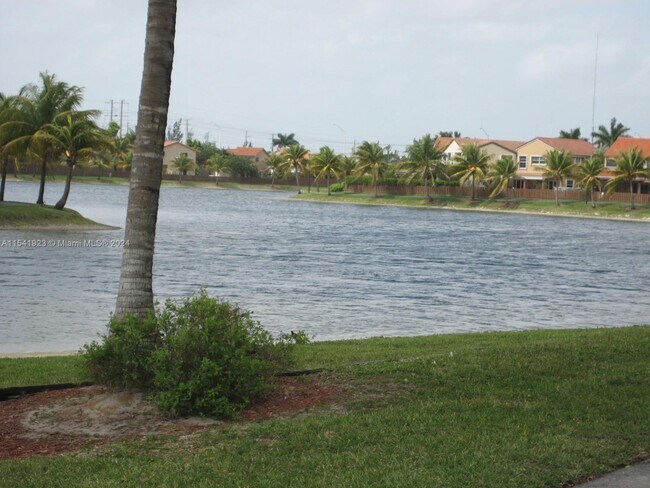 Foto del edificio - 13224 SW 10th Terrace