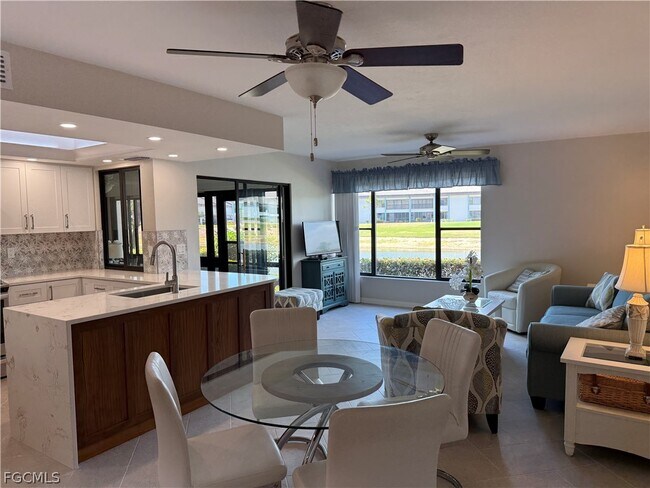 Building Photo - 5850 Trailwinds Dr