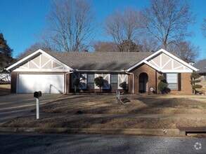 Building Photo - 5400 Maple Ridge Rd