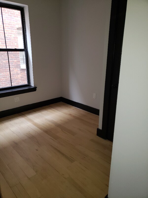 Foto del edificio - 386 Amboy St
