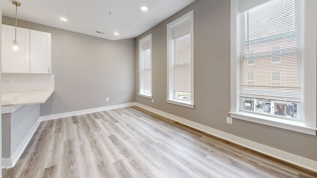 Living Room - Phoenix on Park