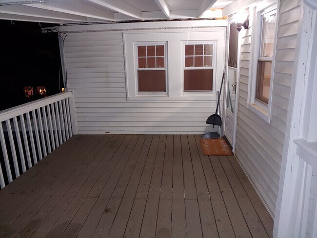 porch - 516 Boulton Ave