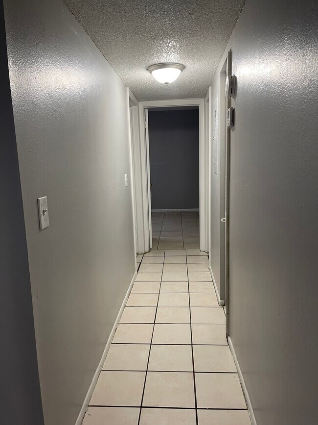 Foto del edificio - 904 Lake Destiny Rd