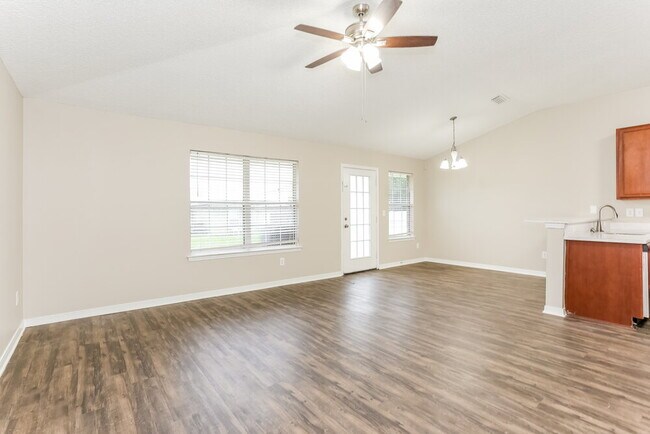 Foto del edificio - 7524 Westland Oaks Dr