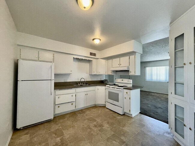 Foto del edificio - Large yard, 2 bed 1 bath home