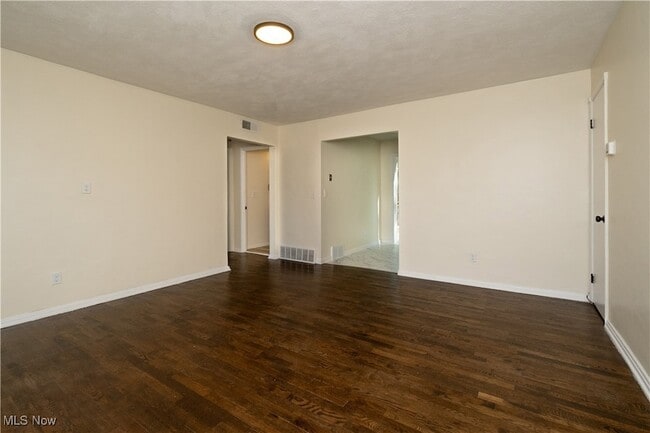 Foto del edificio - 1247 Genesee Ave
