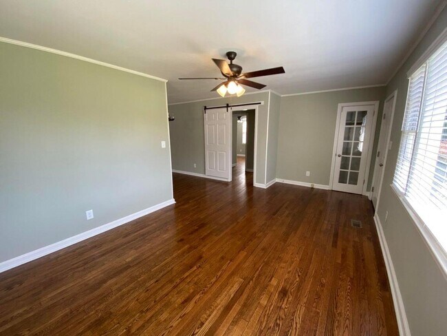 Foto del edificio - Brick Ranch in Columbia County!