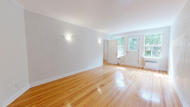 Photo du bâtiment - 5051 Clanranald