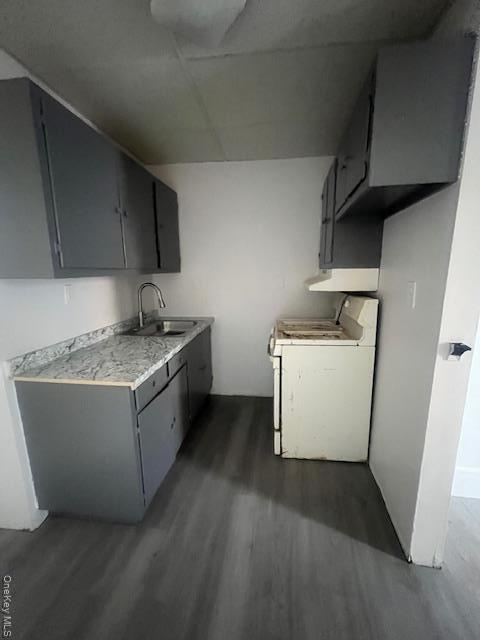 Foto del edificio - 30 E Main St