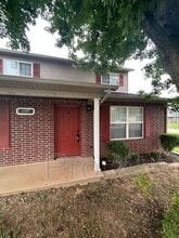 Building Photo - 3501 SW Landau Ct