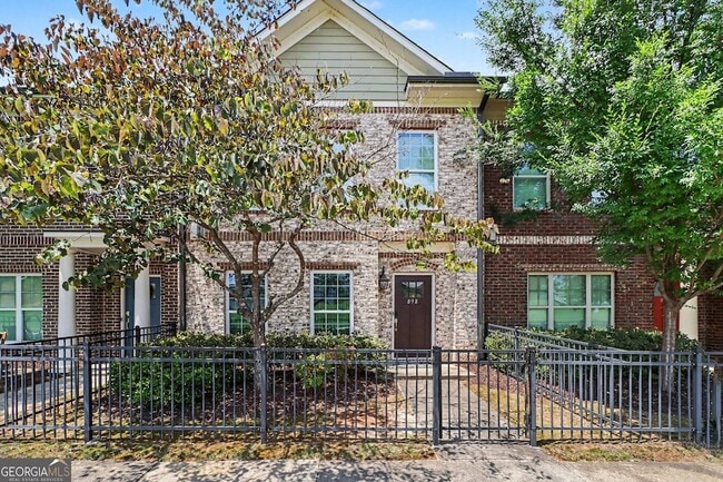 Photo - 898 WESTMORELAND CIR NW Unit House