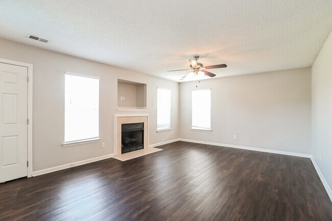 Building Photo - 3527 Joel Turner Dr