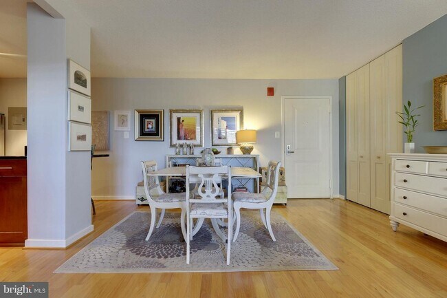 Foto del edificio - 7333 New Hampshire Ave
