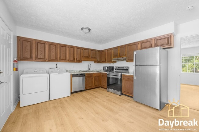 Building Photo - 10913 Queen Ann Ct