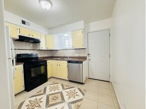 Building Photo - 6405 Westward St