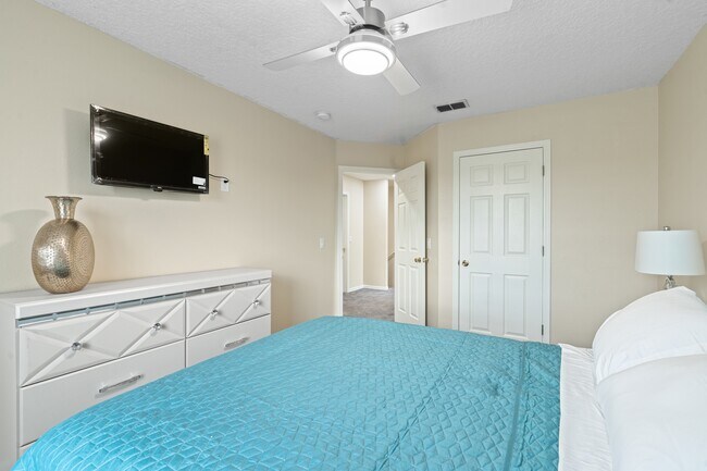 Building Photo - 2694 Willow Glen Cir