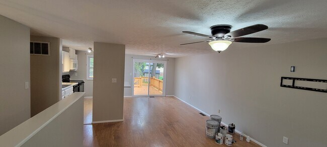 Building Photo - 6312 Roberts Creek Ln