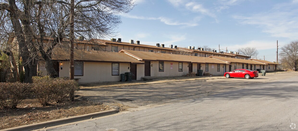 Primary Photo - Mulford Terrace