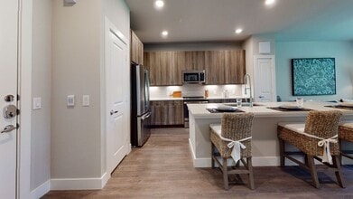 Building Photo - 24002 Colonial Pkwy