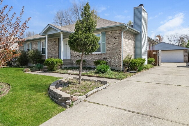 Foto del edificio - 7017 Field View Ct