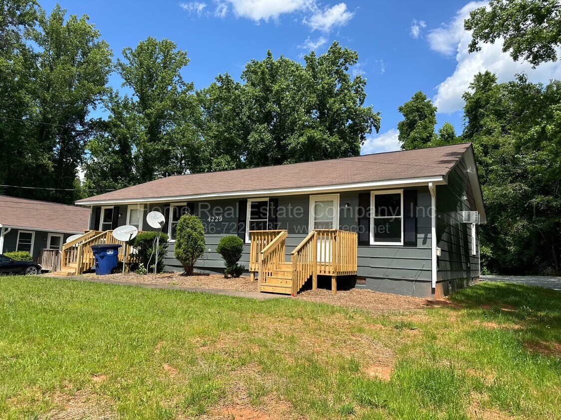 Primary Photo - 4229 Ogburn Ave