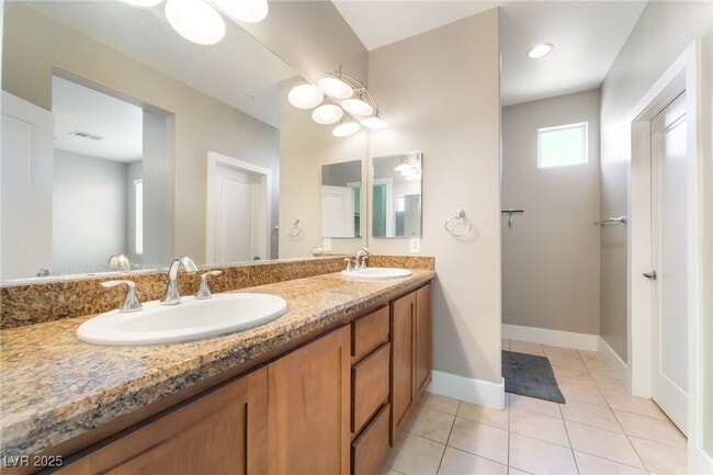 Building Photo - 9050 W Tropicana Ave