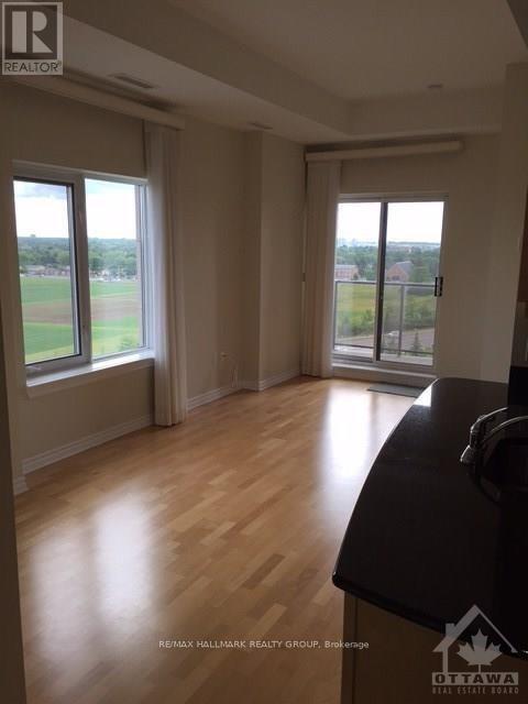 Building Photo - 314 Central Park Dr