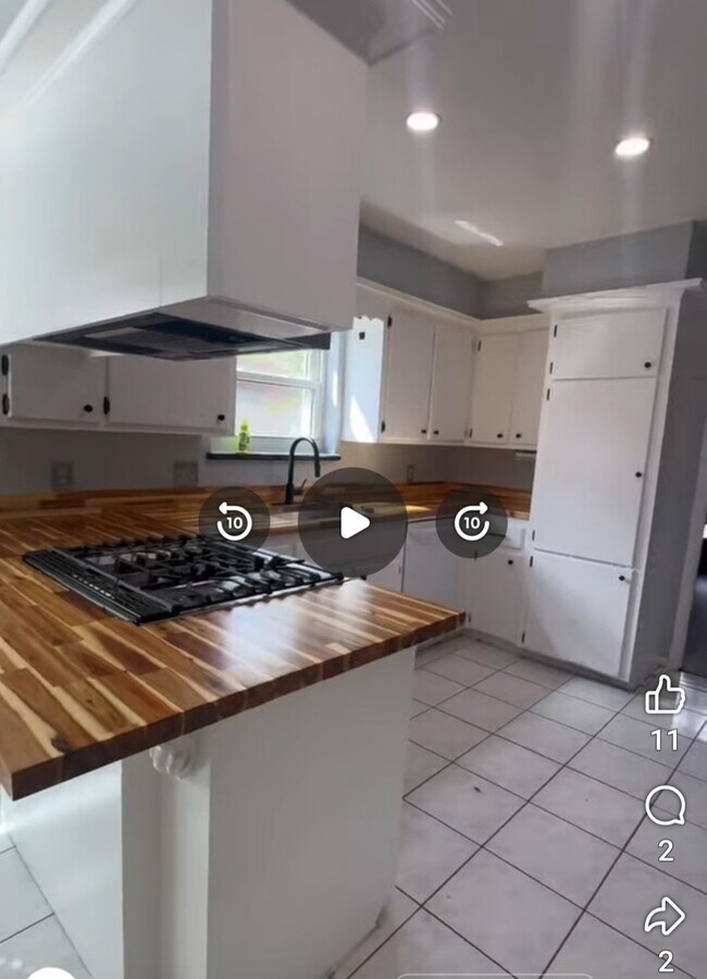 Foto del edificio - 10336 Rocky Hollow Rd
