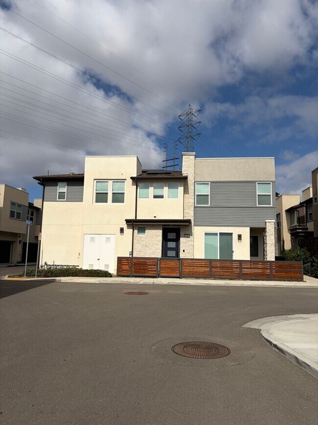 Building Photo - 10881 McCan Ct