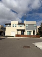 Building Photo - 10881 McCan Ct