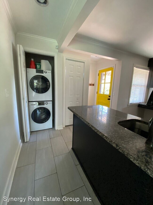 Building Photo - 4 br, 2 bath House - 2222 Ravenwood Dr