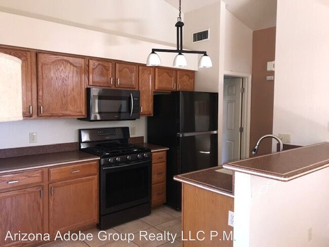 Building Photo - 2 br, 2 bath House - 571-A Sawmill Cove