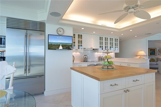 Building Photo - 4651 Gulf Shore Blvd N