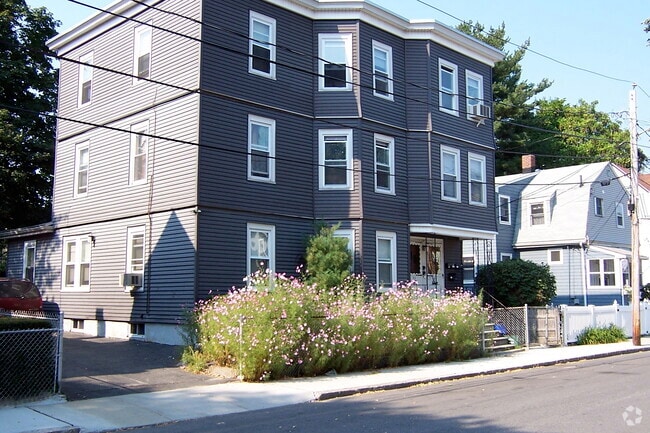 Building Photo - 93 Alpine St