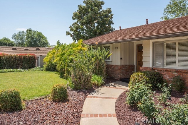 Building Photo - 211 La Quinta Dr