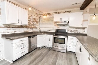 Building Photo - 11412 London Ln