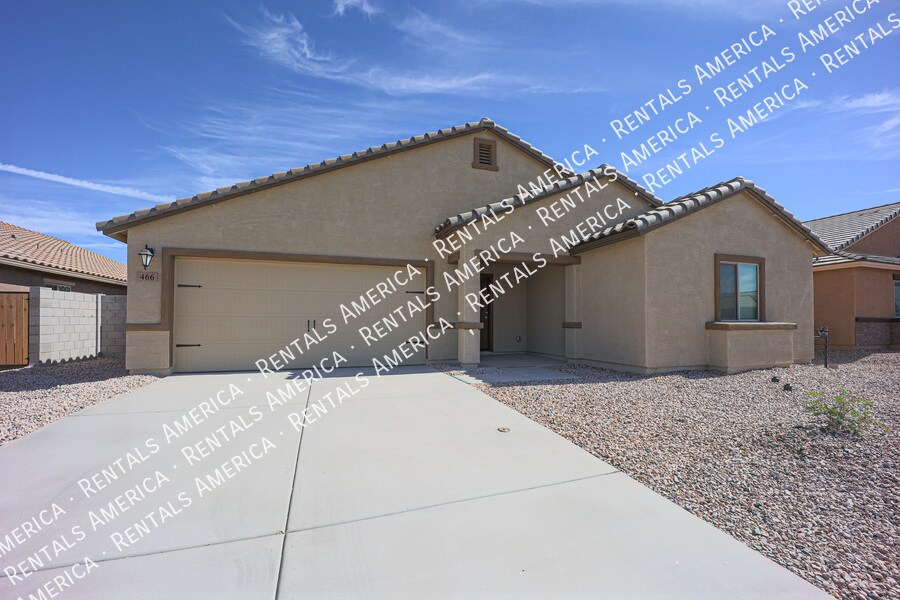 Primary Photo - 466 W Black Hawk Pl