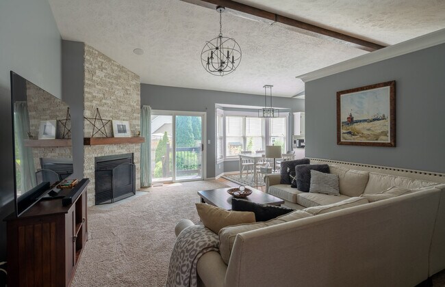 Sala de estar - 5686 Barcroft Dr SW