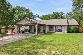 Building Photo - 113 Meteor Dr