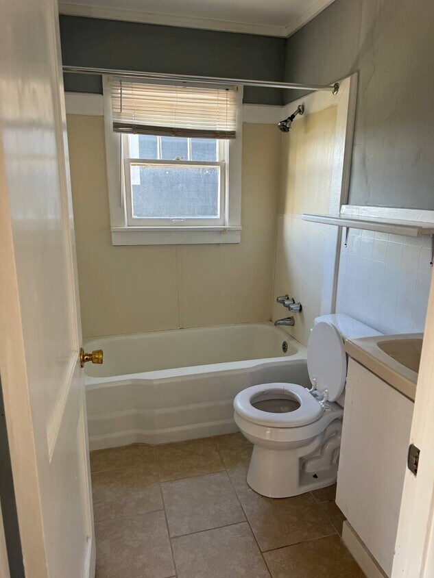 Foto del edificio - 324 Hawthorne St