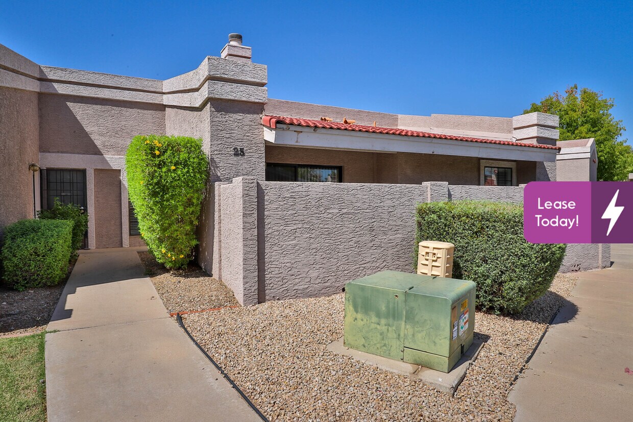 1976 N Lemon Tree Ln Unit 25, Chandler, AZ 85224 Condo for Rent in